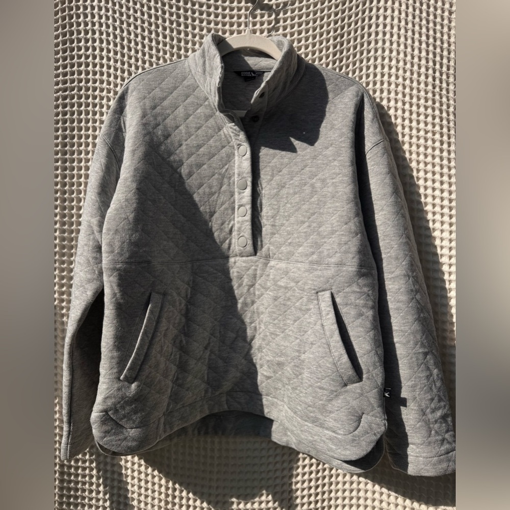 Eddie Bauer Light Gray Sweater